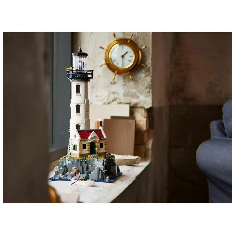 LEGO IDEAS "Моторизованный маяк" 21335 10