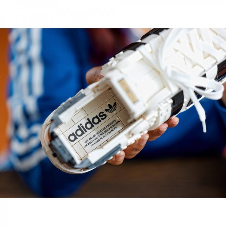 LEGO Creator Expert "Кроссовок adidas Originals Superstar" 10282 13