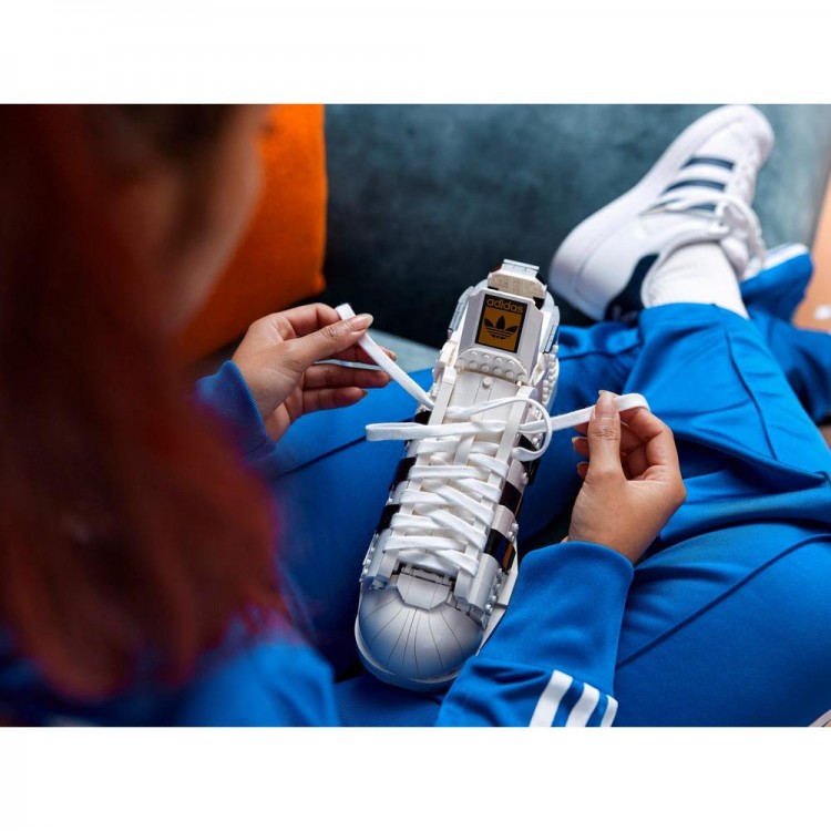 LEGO Creator Expert "Кроссовок adidas Originals Superstar" 10282 16