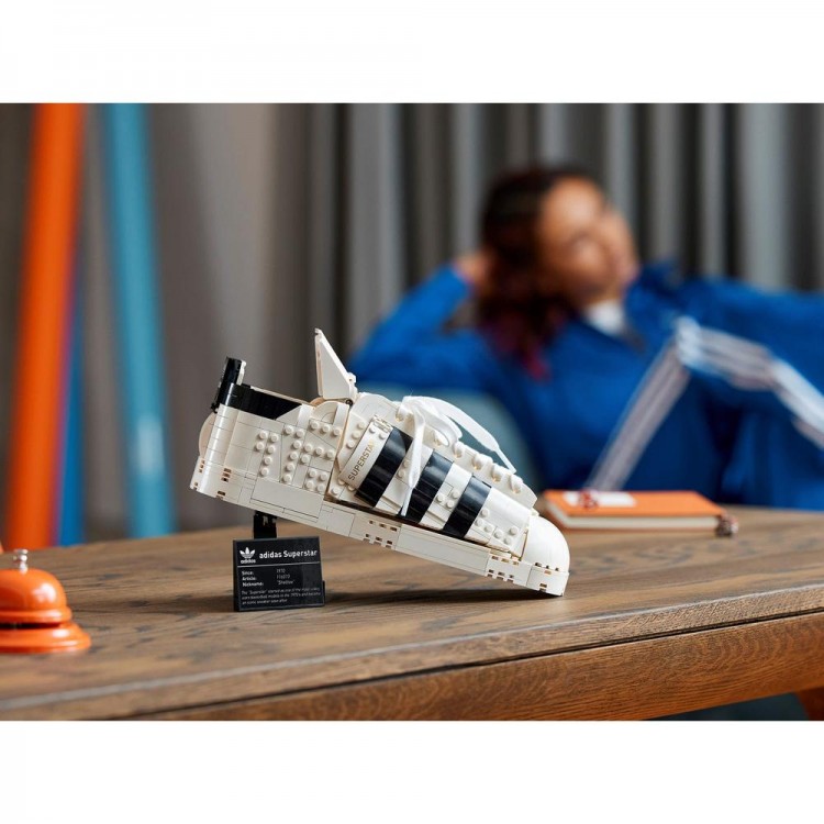 LEGO Creator Expert "Кроссовок adidas Originals Superstar" 10282 18