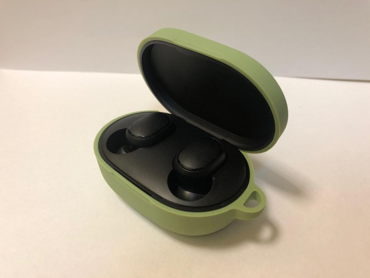 Силиконовый чехол для беспроводных наушников Xiaomi AirDots/Redmi AirDots (Green) Зеленый 1